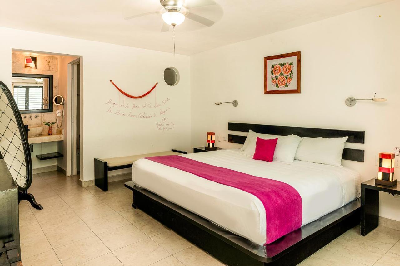 Casa Ticul Hotel Boutique - 5Th Ave (Adults Only) ปลายาเดลการ์เมน ภายนอก รูปภาพ A room at the hotel