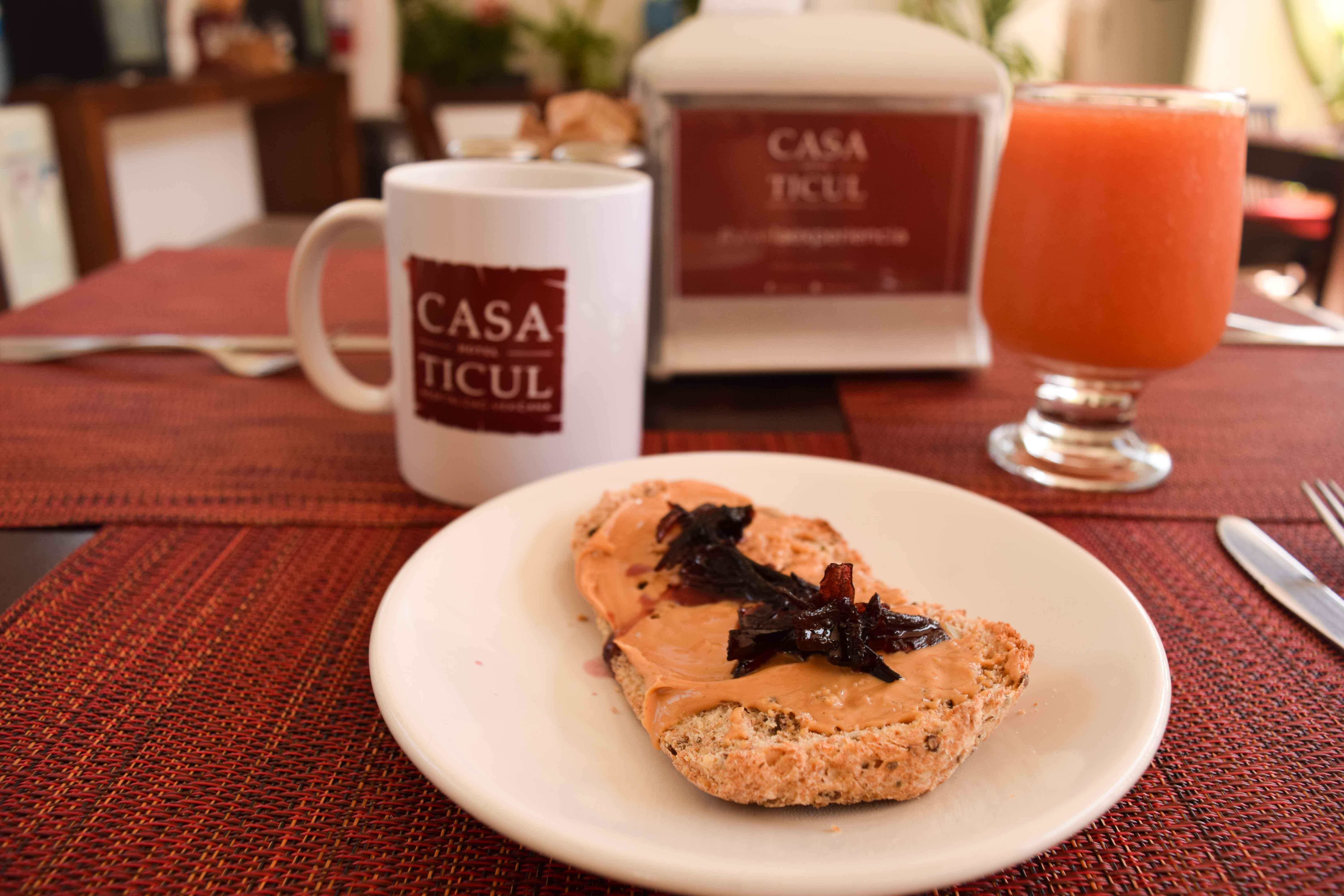 Casa Ticul Hotel Boutique - 5Th Ave (Adults Only) ปลายาเดลการ์เมน ภายนอก รูปภาพ A slice of pan de elote with jam