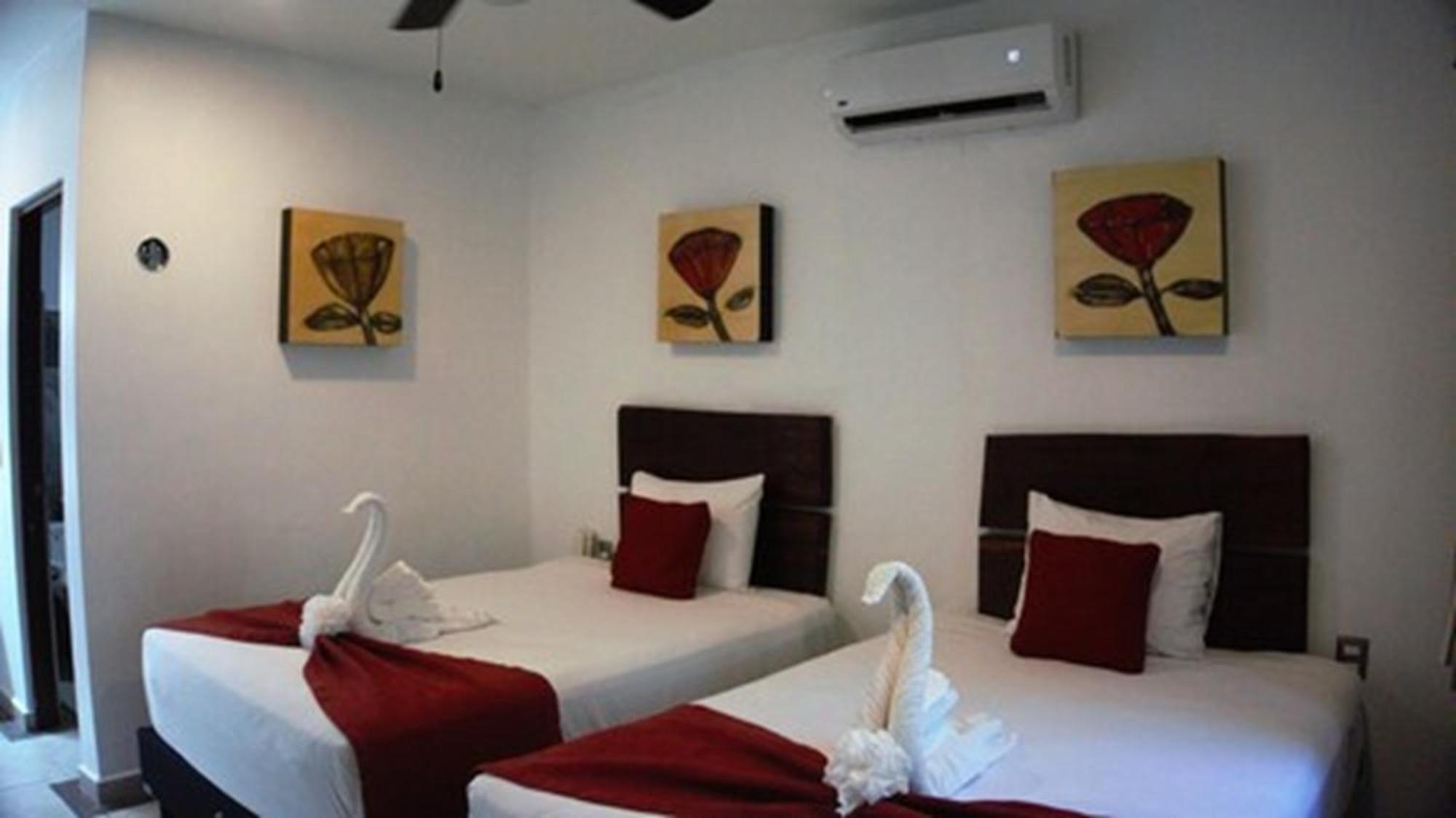 Casa Ticul Hotel Boutique - 5Th Ave (Adults Only) ปลายาเดลการ์เมน ภายนอก รูปภาพ A room at the hotel